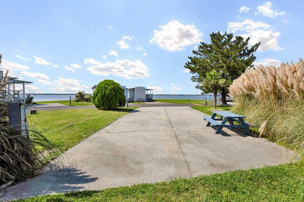 3665 Sandpiper Rd - Photo 1