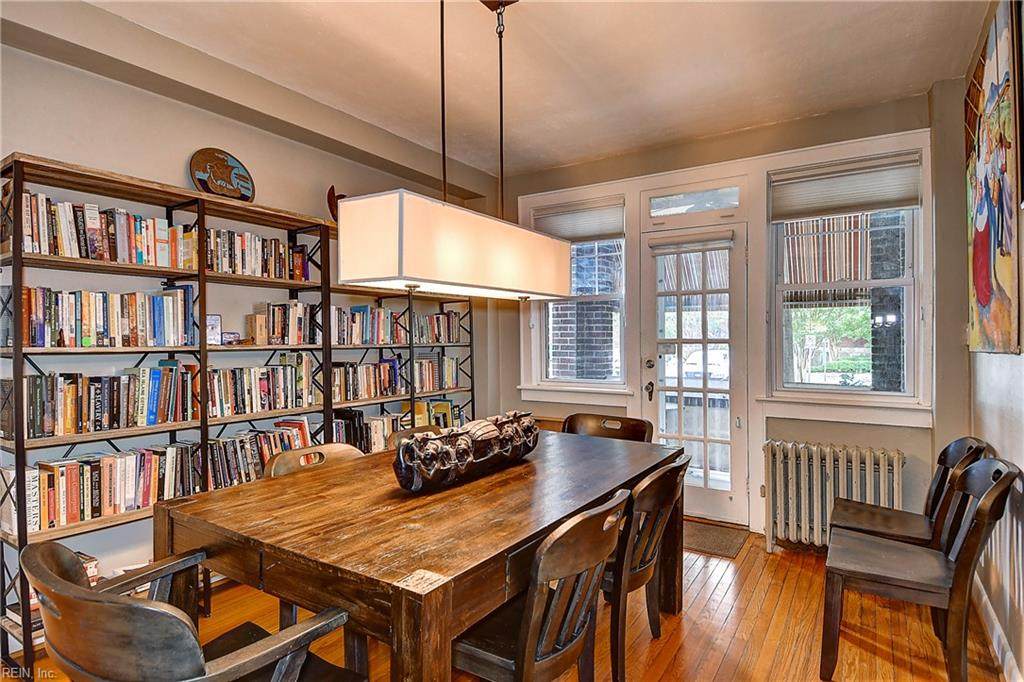 742 Washington Park - Photo 1
