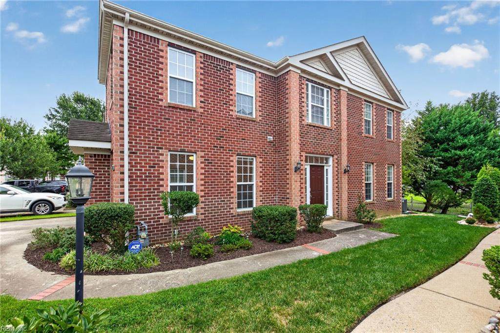 1007 Skiffs Landing Ln - Photo 1