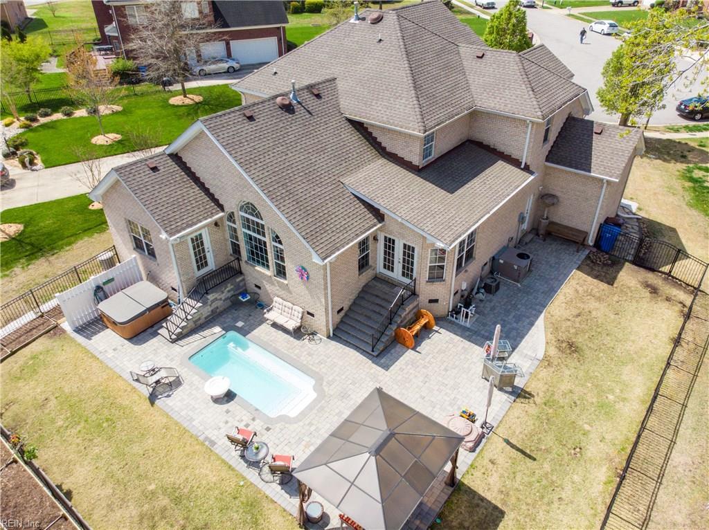 1821 Gwaltney Ct - Photo 1