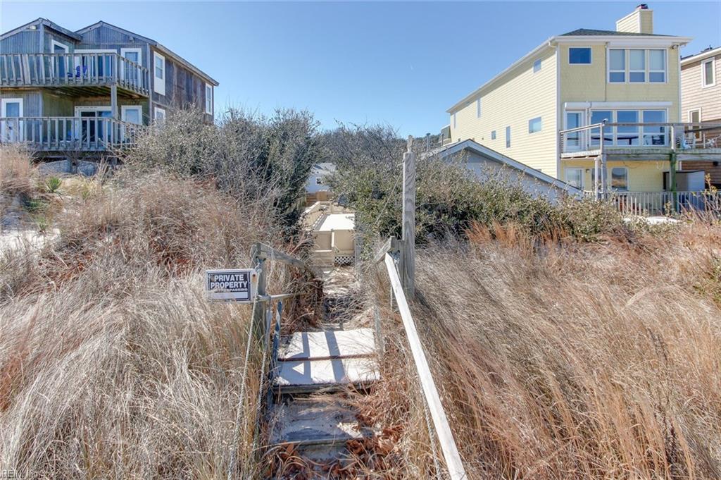 4921 Ocean View Ave - Photo 1