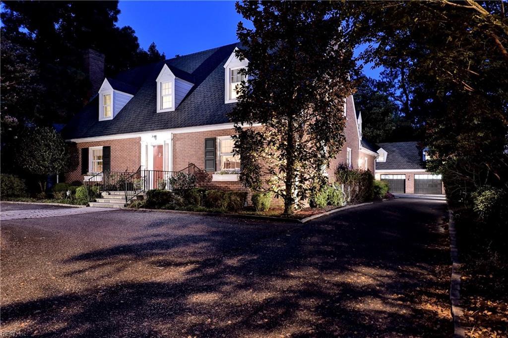 802 Jamestown Rd - Photo 1