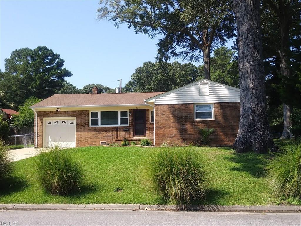 821 Gloria Pl - Photo 1