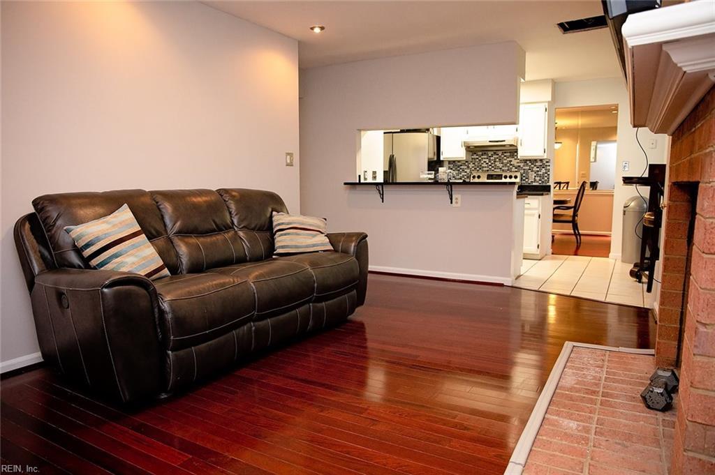 1036 Glen Willow Dr - Photo 1