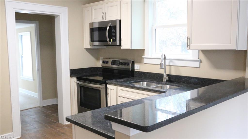 441 Chapel St - Photo 1