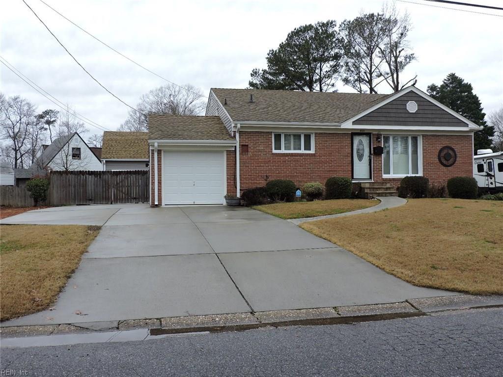 405 Hopkins Rd - Photo 1