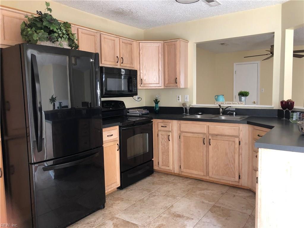 5217 Heathglen Cir - Photo 1