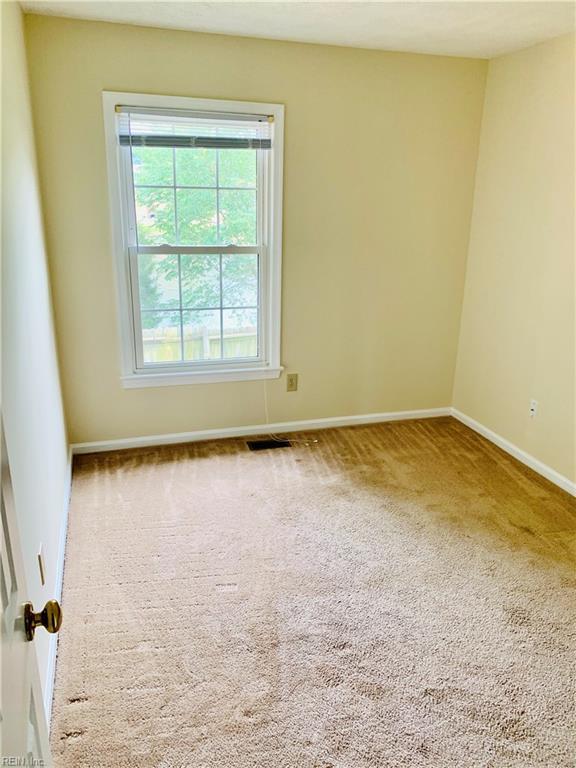 250 Loch Cir - Photo 1