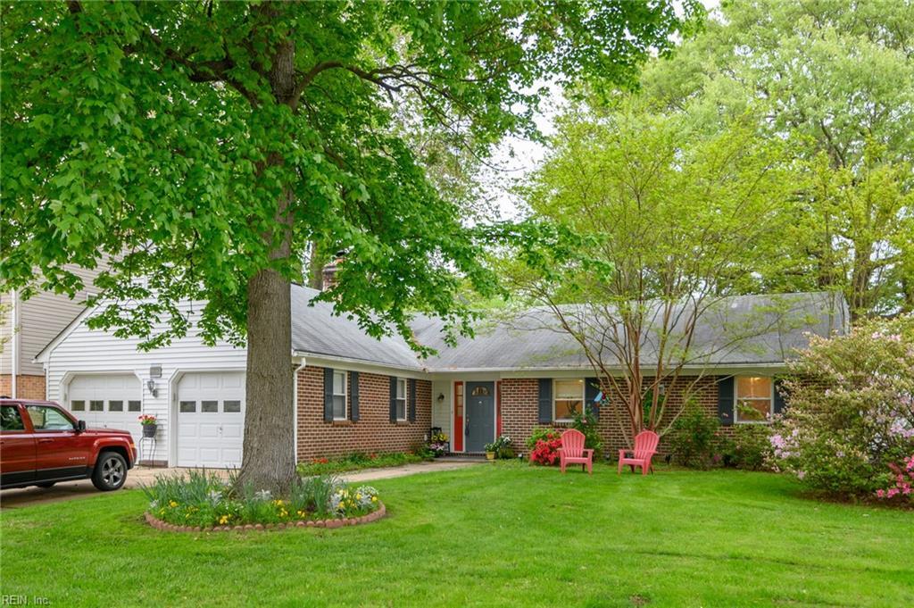 1013 Birnam Woods Dr - Photo 1