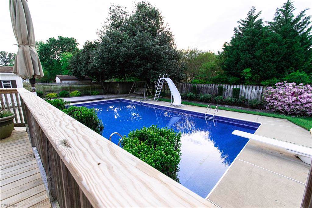 749 Pinebrook Dr - Photo 1