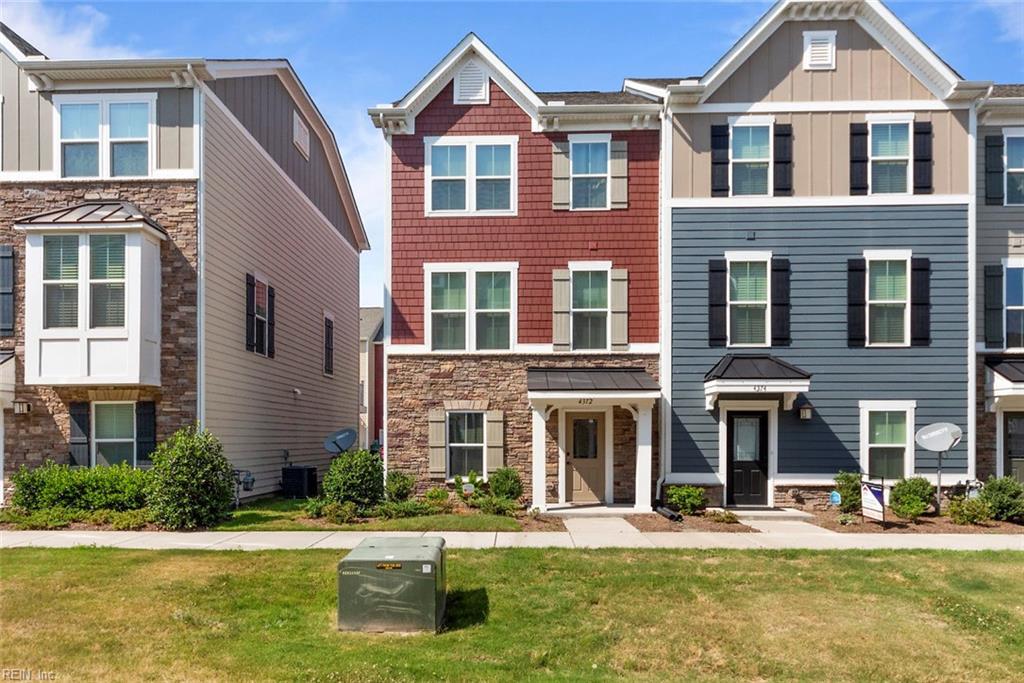 4372 Pickney Ln - Photo 1