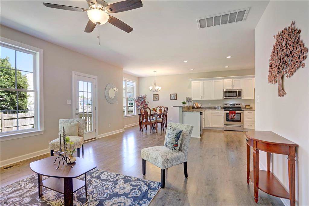27 Trail St - Photo 1