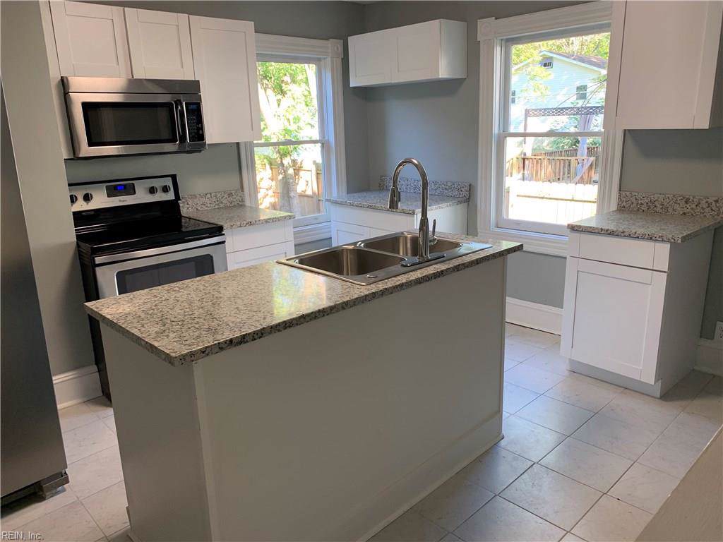 326 Douglas Ave - Photo 1