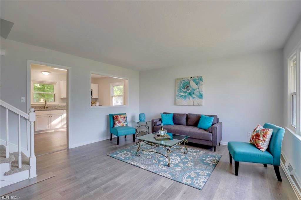 313 Nancy Dr - Photo 1