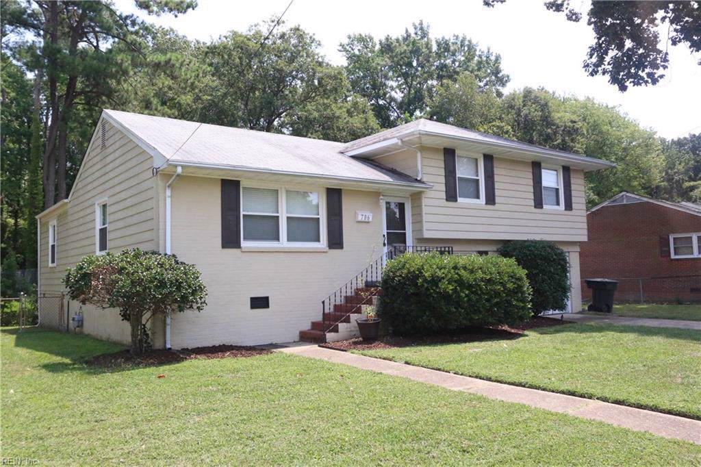 706 Arlington Ter - Photo 1