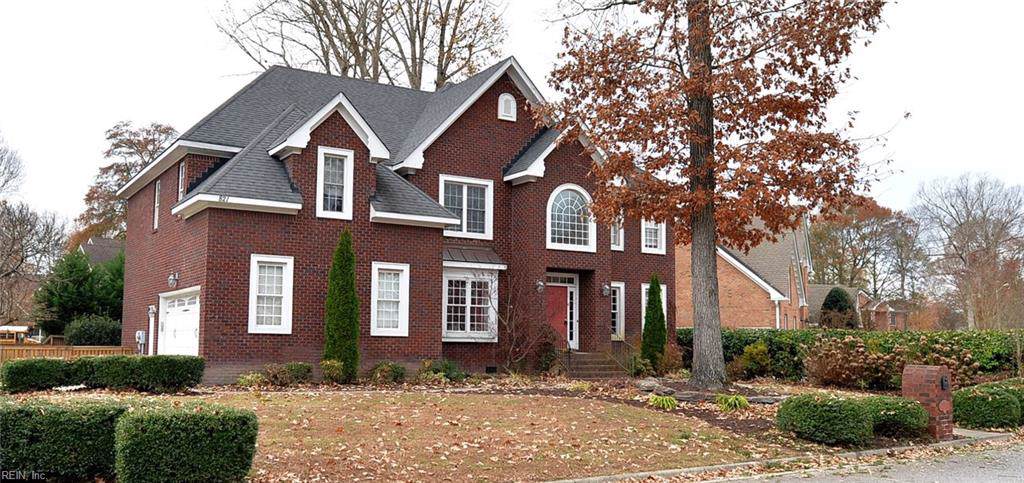 821 Clover Hill Ct - Photo 1