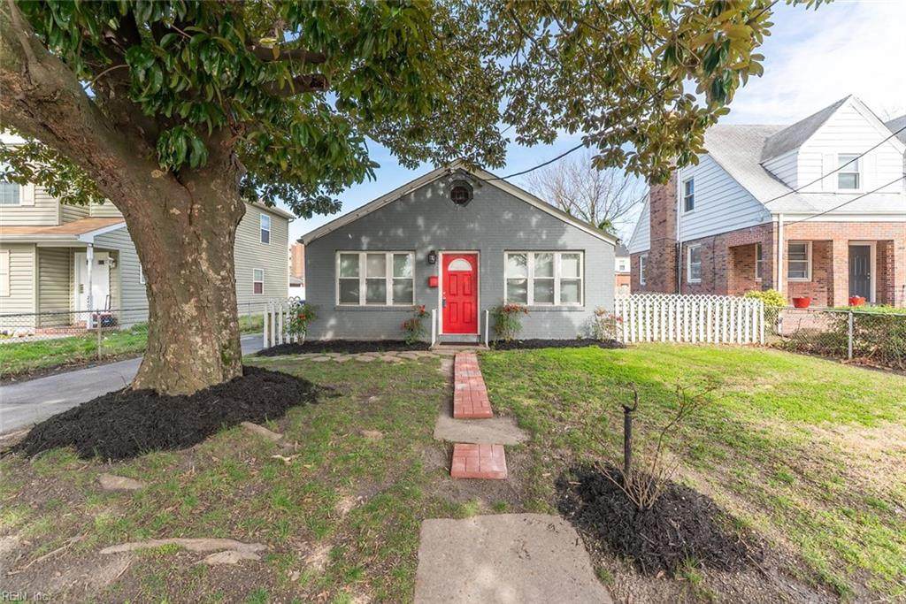 2408 Corprew Ave - Photo 1