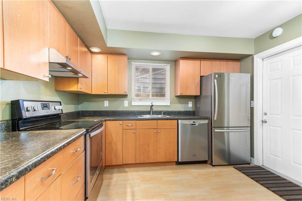 905 Boughton Way - Photo 1