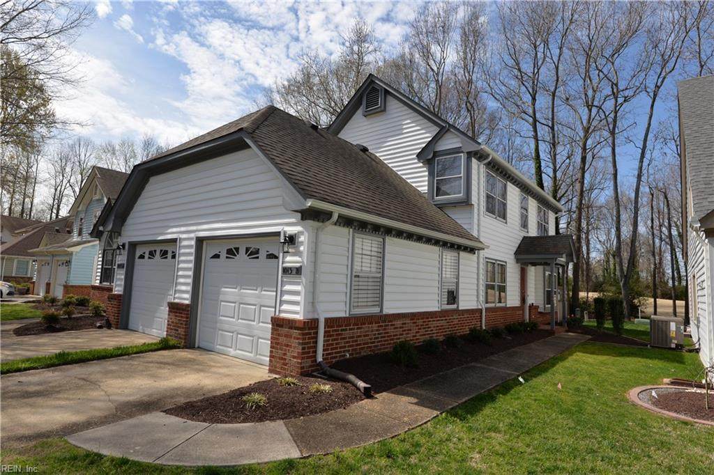 1013 Winged Foot Ct - Photo 1