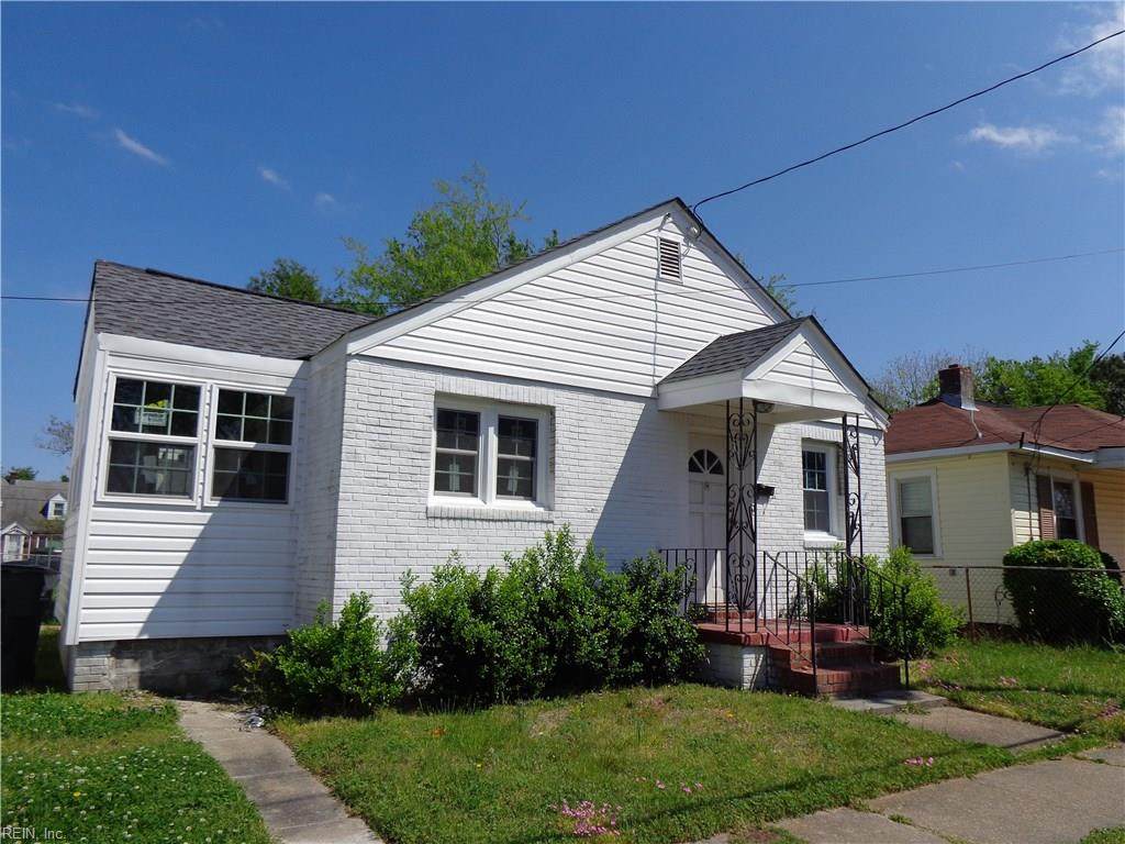 1052 Kenton Ave - Photo 1