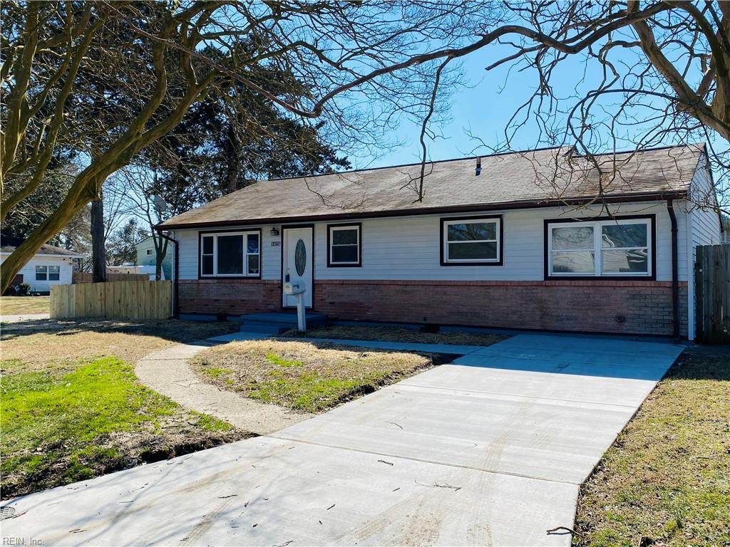 5373 Roslyn Dr - Photo 1