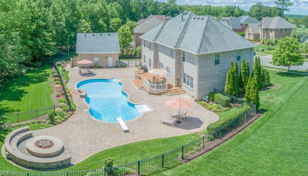 725 Forest Glade Dr - Photo 1