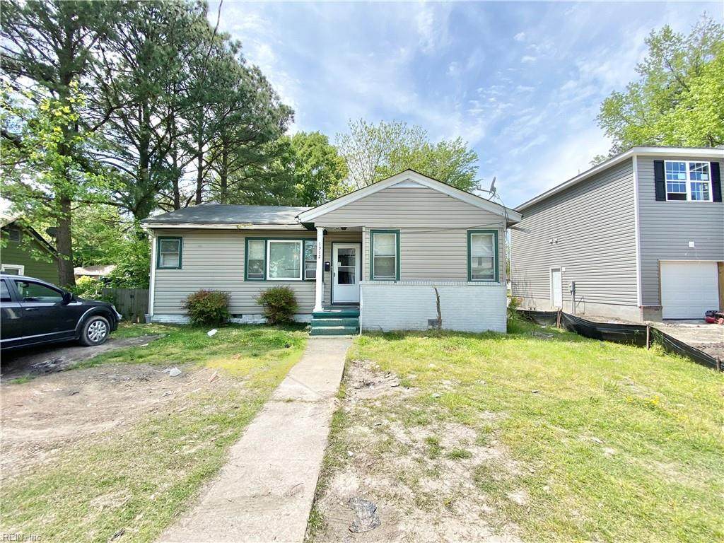 1912 Deep Creek Blvd - Photo 1
