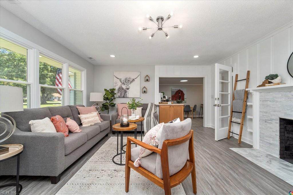 126 Maxwell Ln - Photo 1