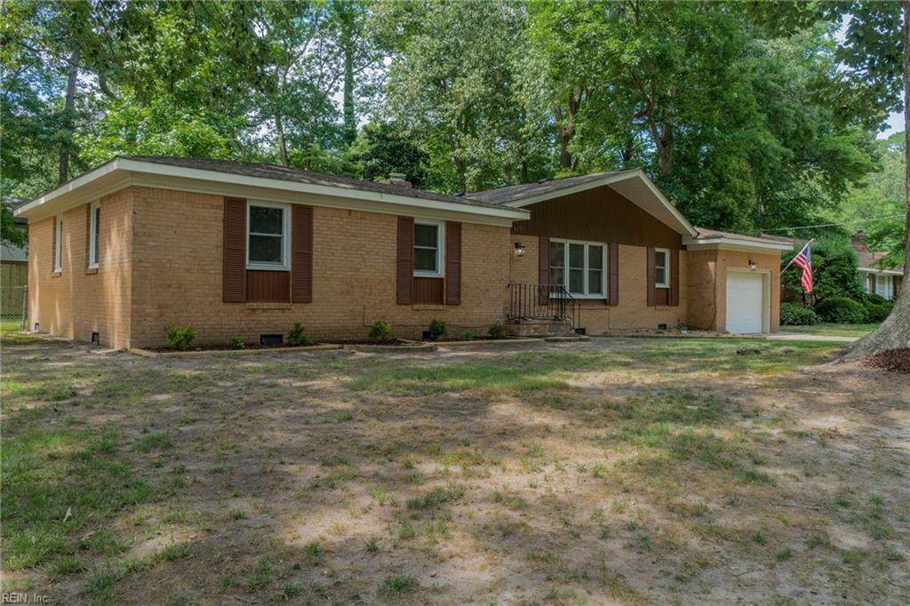 525 Heather Dr - Photo 1