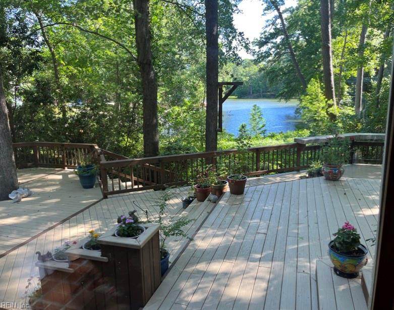 824 De Lafayette Ct - Photo 1