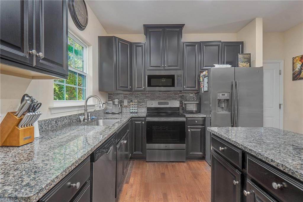 603 Rockies Ct - Photo 1
