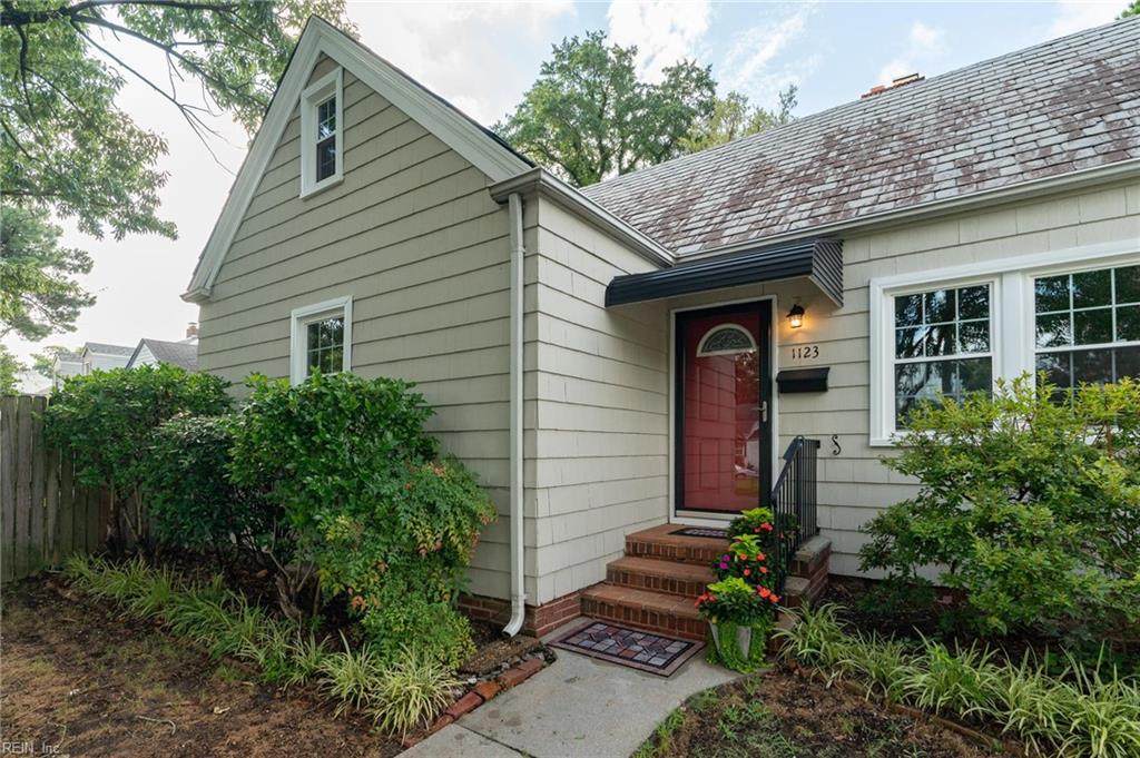 1123 Brunswick Ave - Photo 1