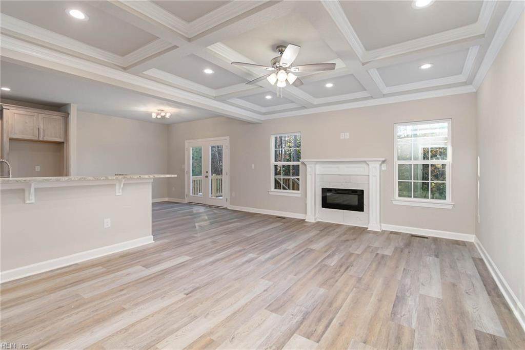 1302 Pitchkettle Farm Ln - Photo 1