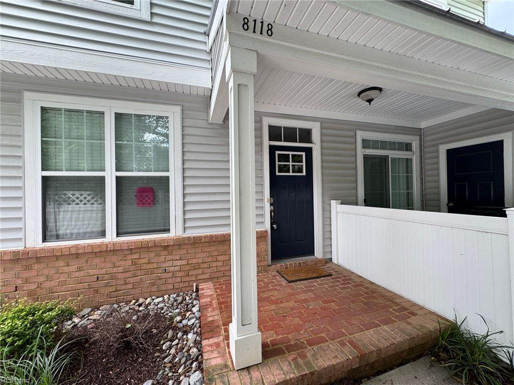 8118 Ships Crossing Rd - Photo 1