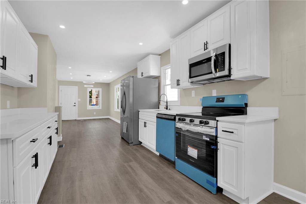3020 Williams St - Photo 1