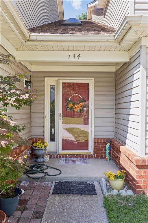 144 Rustling Oak Rdg - Photo 1
