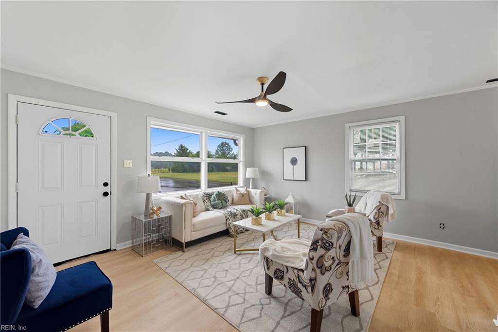 219 Courtney Dr - Photo 1