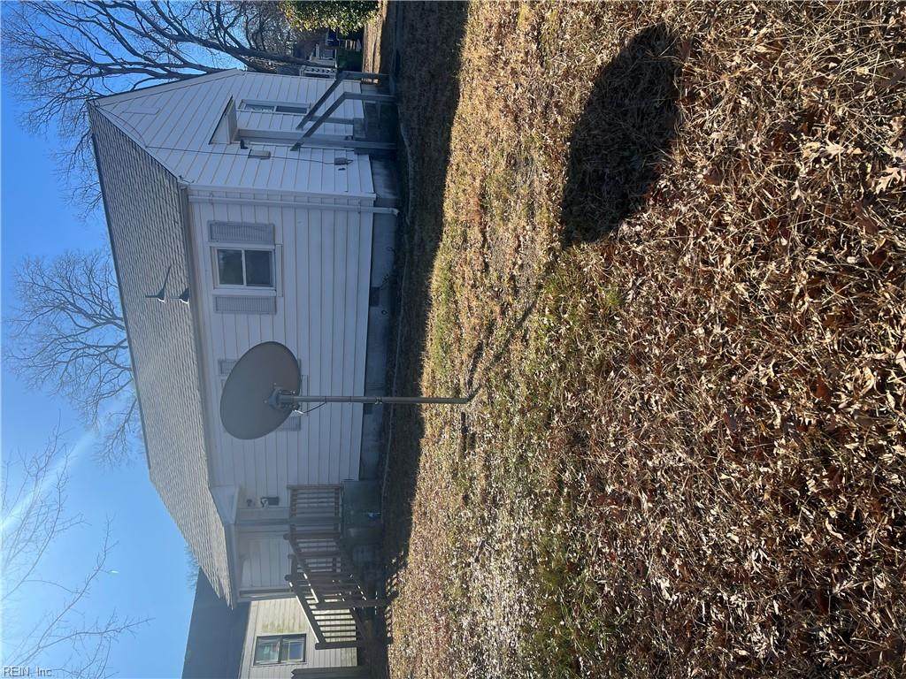 2711 Sewells Point Rd - Photo 1