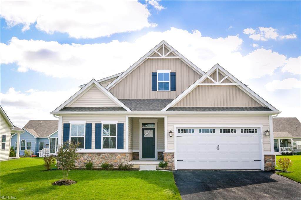 221 Woodcreek Rd - Photo 1