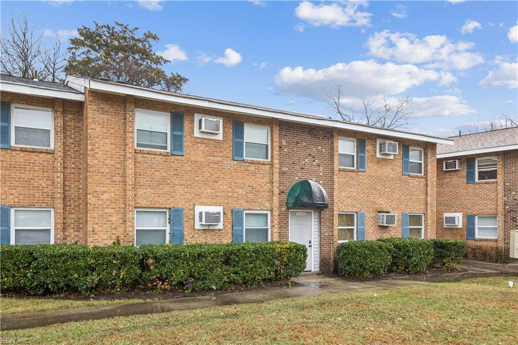 2500 Leo St - Photo 1