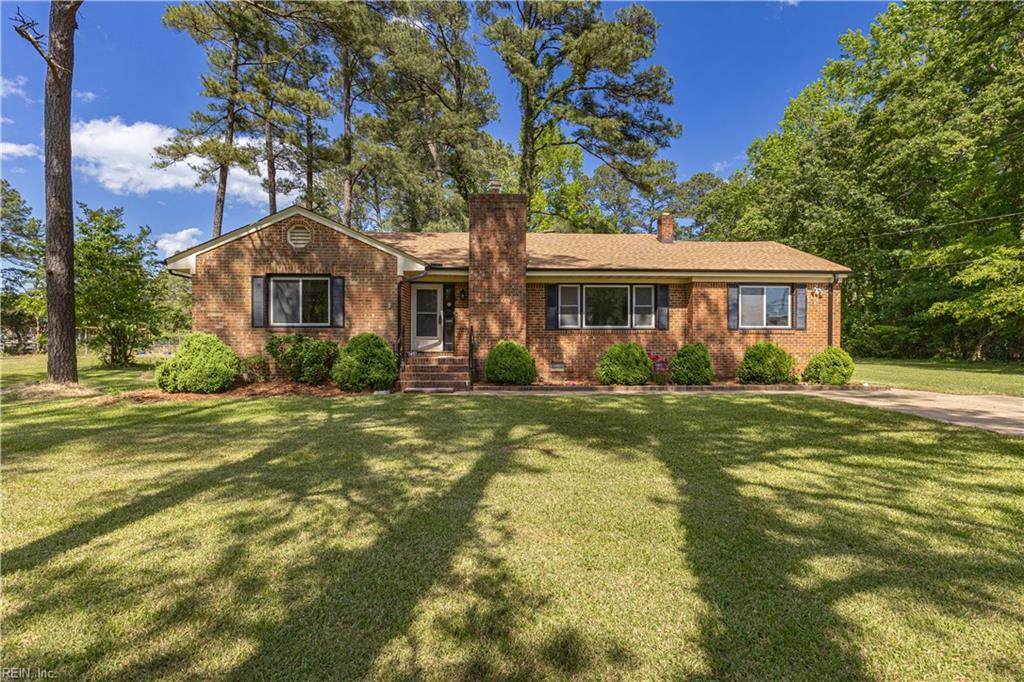 724 Bells Mill Rd - Photo 1