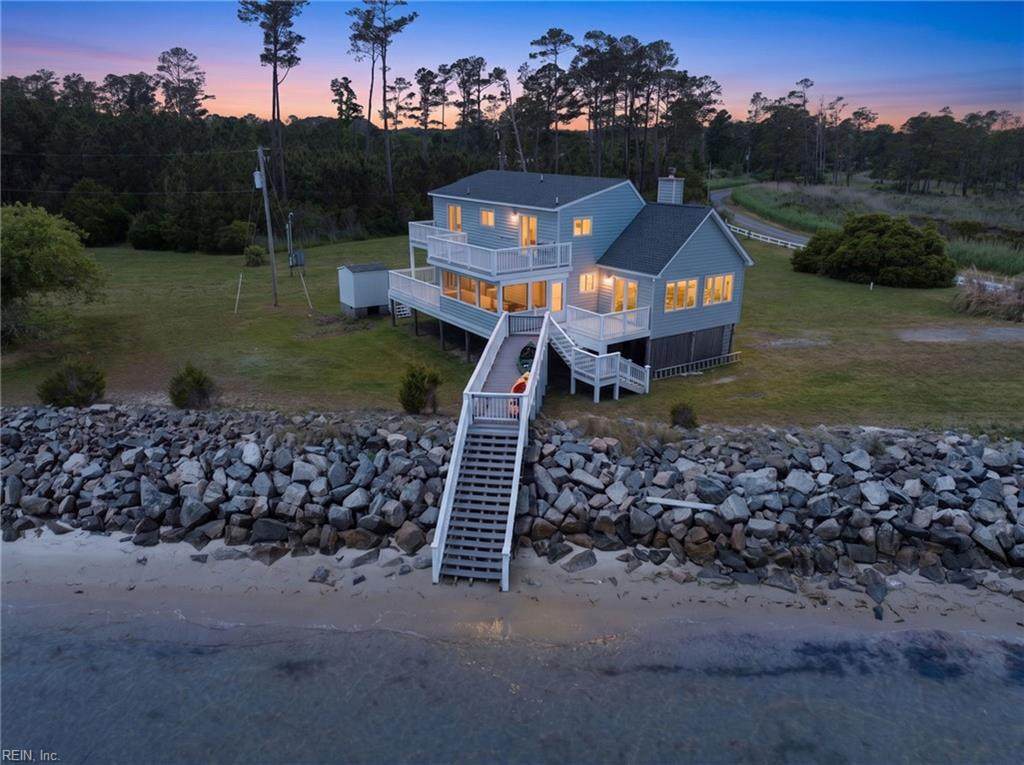 912 Sand Bank Rd - Photo 1