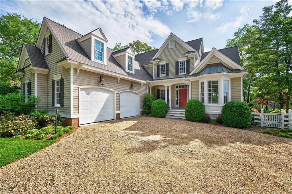 1572 Adams Dr - Photo 1