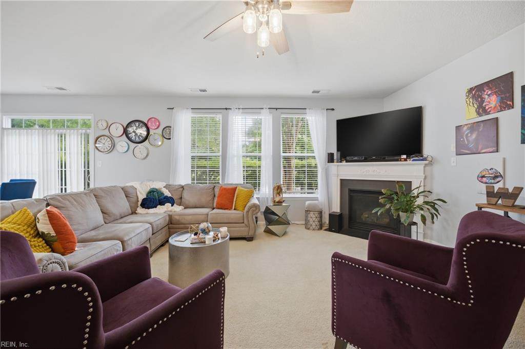 1020 Silver Charm Cir - Photo 1