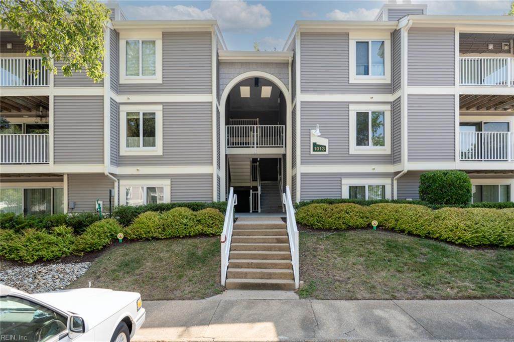 1013 Autumn Woods Ln - Photo 1