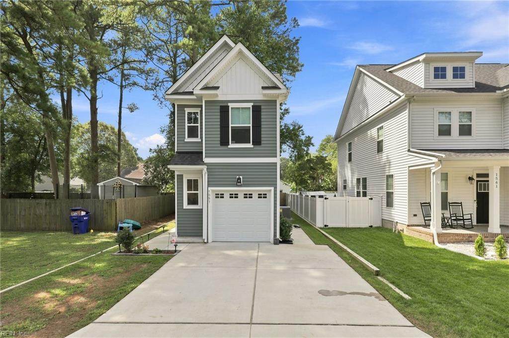 1557 Michigan Ave - Photo 1