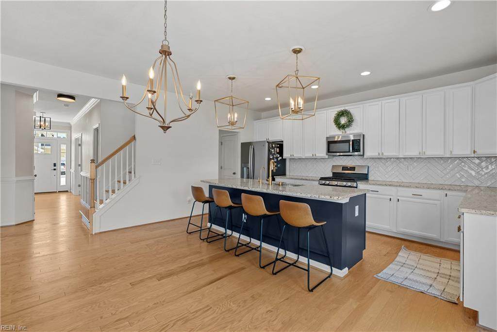 111 Brookside Ln - Photo 1