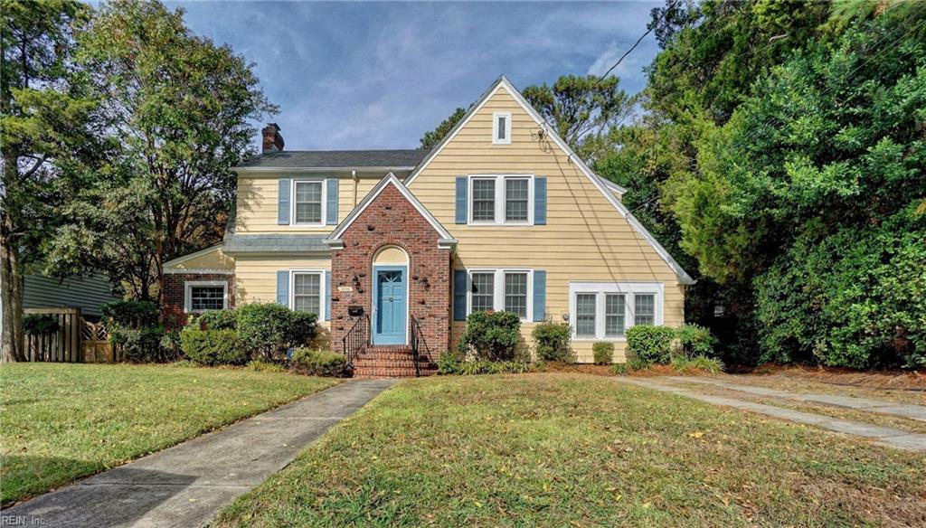 1208 Fairwater Dr - Photo 1