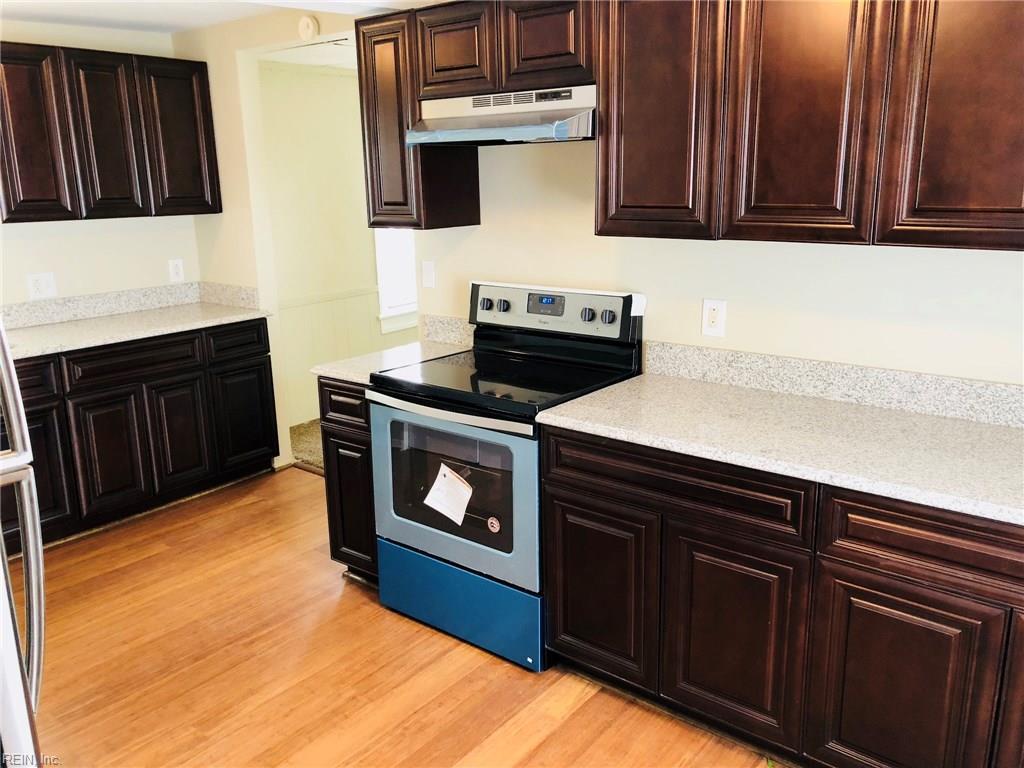 1203 Pike St - Photo 1