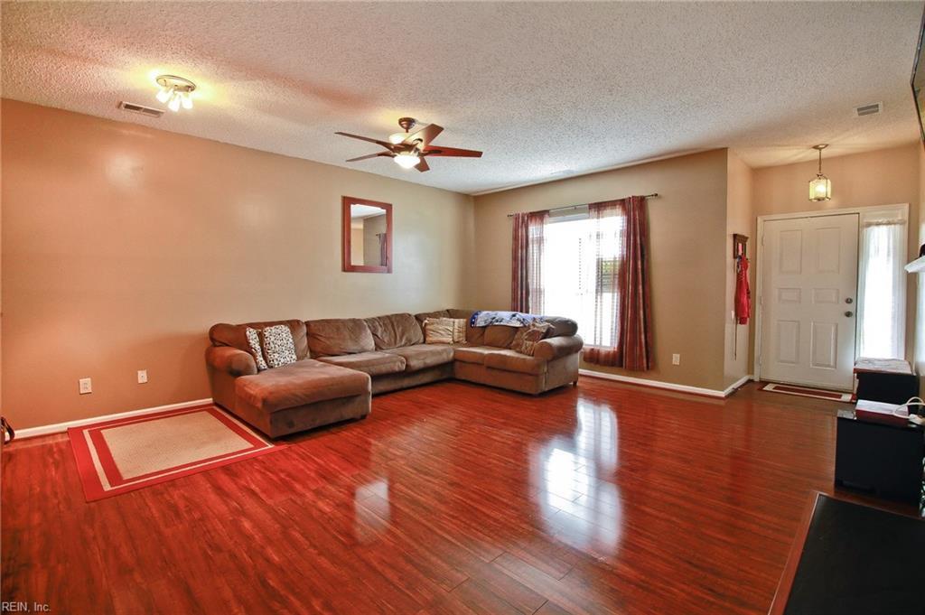 5110 Cypress Point Cir - Photo 1